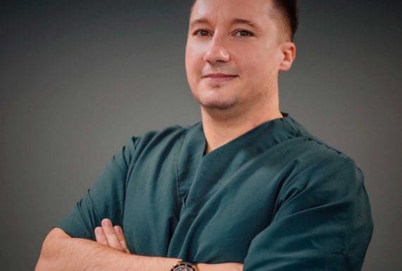 Dr. Carlos Xufré